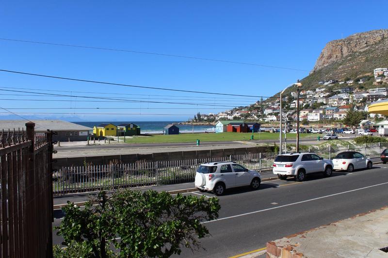 To Let 2 Bedroom Property for Rent in Fish Hoek Western Cape